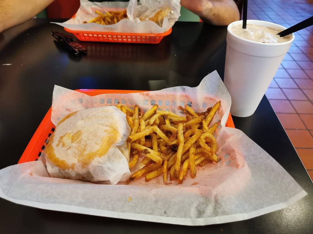 Dyers Burgers | restaurant | 205 Beale St, Memphis, TN 38103, USA | 9015273937 OR +1 901-527-3937