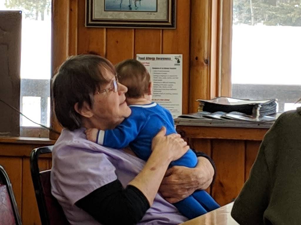 Country Girl Diner | restaurant | W11617 US-2, Naubinway, MI 49762, USA | 9064776359 OR +1 906-477-6359