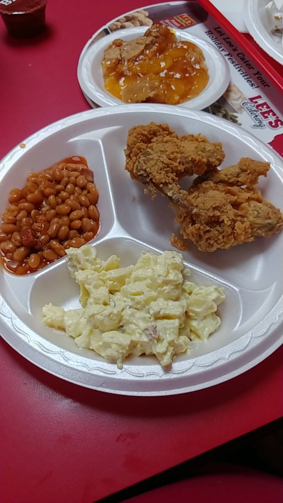 Lees Famous Recipe Chicken | restaurant | 501 E Broadway St, Campbellsville, KY 42718, USA | 2704653542 OR +1 270-465-3542