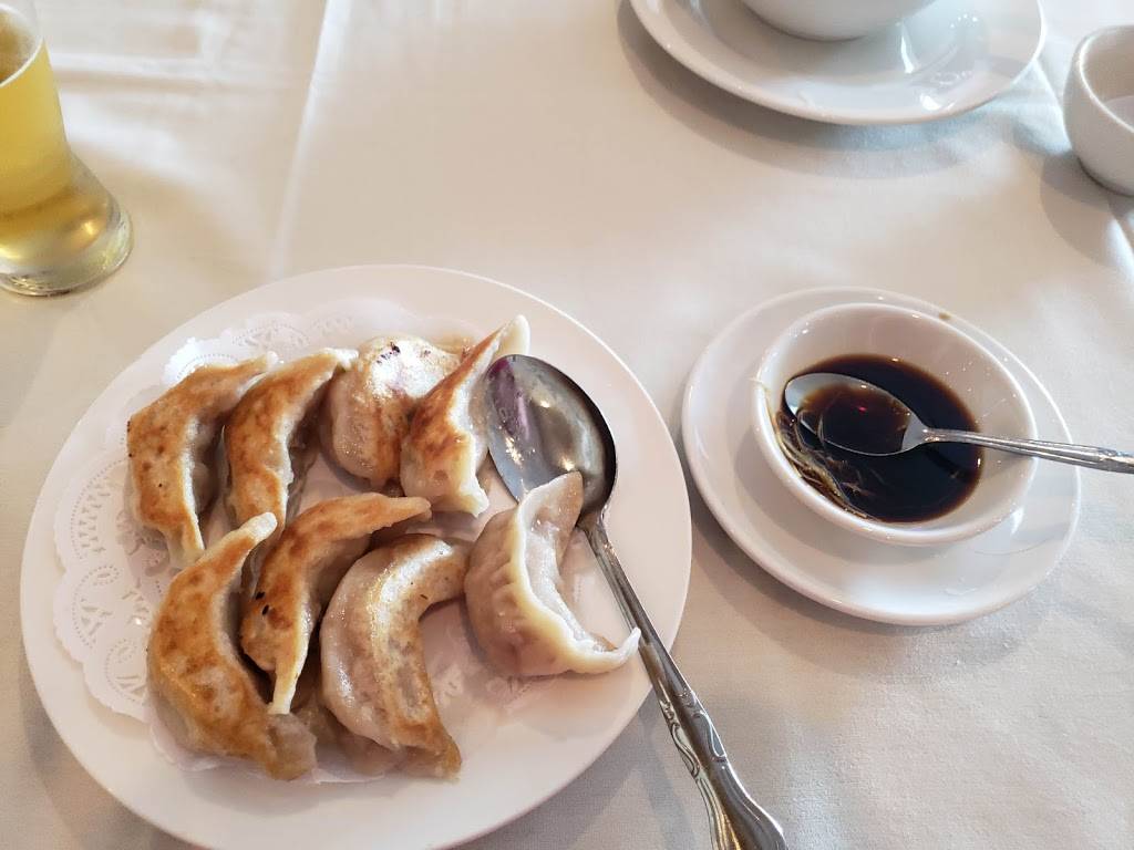 Plum Tree Inn | restaurant | 913 N Broadway, Los Angeles, CA 90012, USA | 2136131819 OR +1 213-613-1819