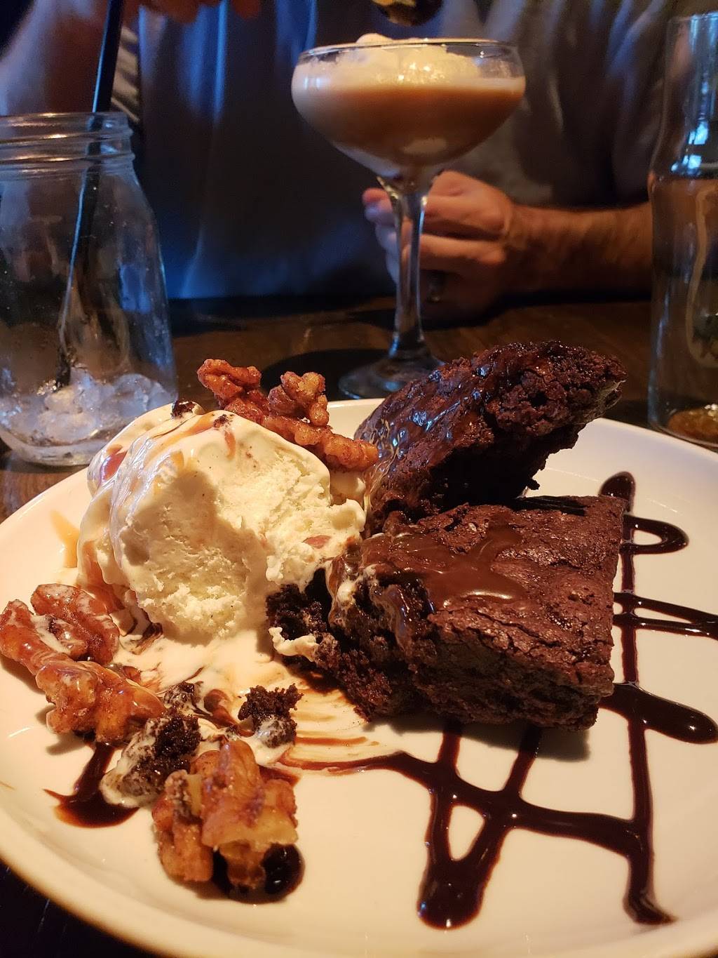 Ollie & Hobbes Craft Kitchen | restaurant | 310 E Gold Coast Rd #101, Papillion, NE 68046, USA | 4028843338 OR +1 402-884-3338