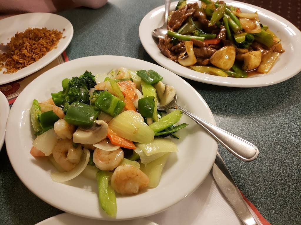 Lis Restaurant | restaurant | 3710 Tecumseh Rd E, Windsor, ON N8W 1H9, Canada | 5199486121 OR +1 519-948-6121