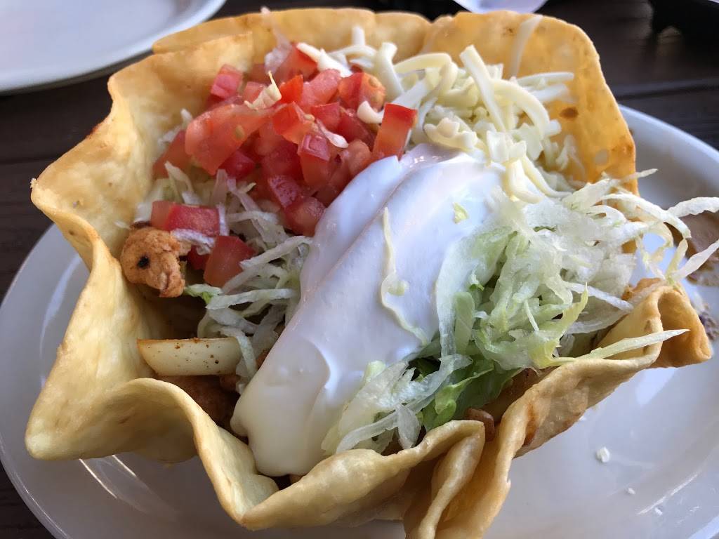 Lucianas Mexican Restaurant and Cantina | restaurant | 310 Washington St, Columbus, IN 47201, USA | 8127997223 OR +1 812-799-7223