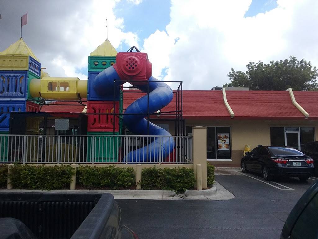 McDonalds | cafe | 13702 SW 56th St, Miami, FL 33175, USA | 3053871356 OR +1 305-387-1356