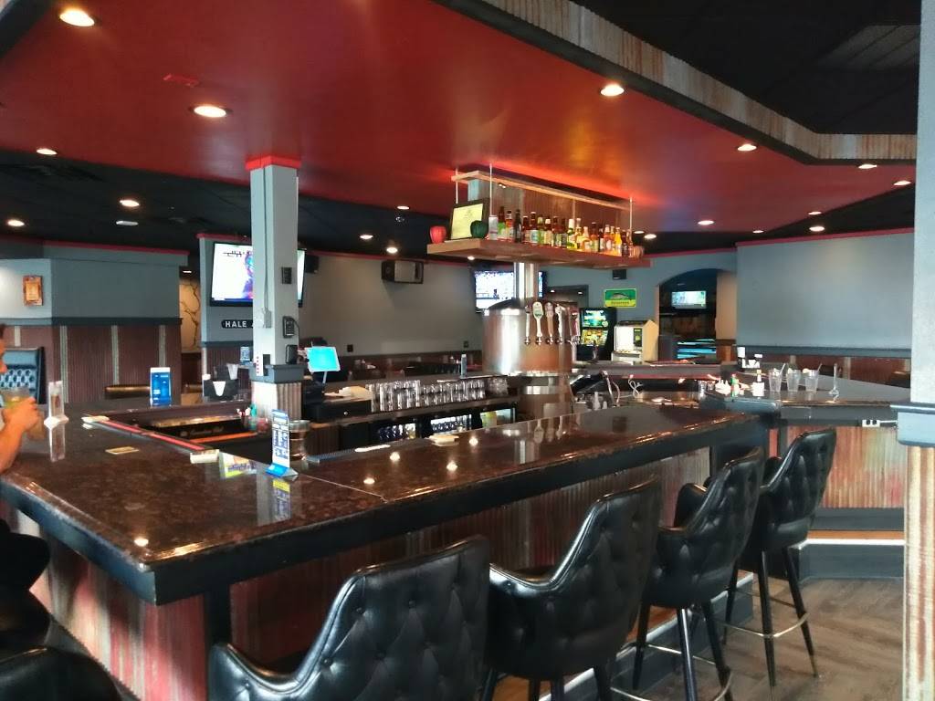 The Mad Apple Burger & Billiard Co. | restaurant | 3025 W College Ave, Appleton, WI 54914, USA | 9209553990 OR +1 920-955-3990