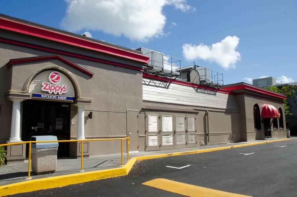 Zippys Kailua | restaurant | 44 Oneawa St, Kailua, HI 96734, USA | 8082663780 OR +1 808-266-3780