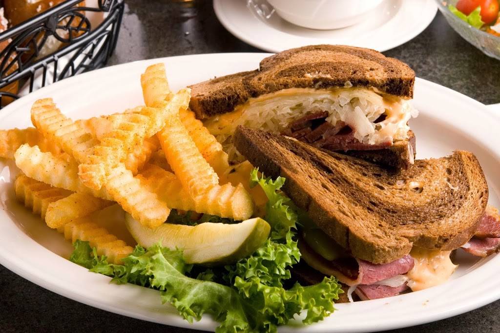 R.P. Adlers Bar and Grill | restaurant | 8202 Watts Rd, Madison, WI 53719, USA | 6088281250 OR +1 608-828-1250