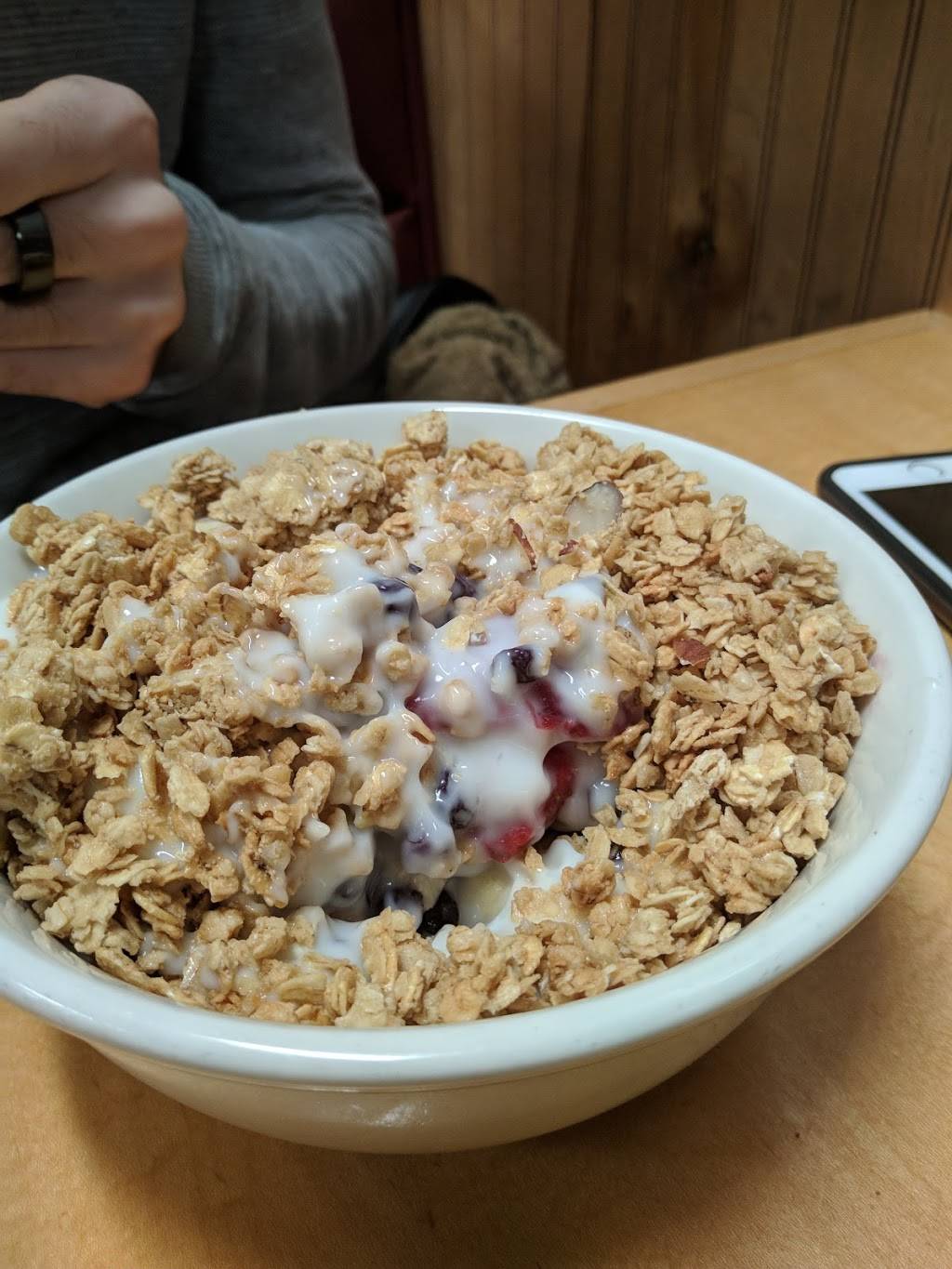 McKennas Cafe | cafe | 109 Savin Hill Ave, Dorchester, MA 02125, USA | 6178258218 OR +1 617-825-8218