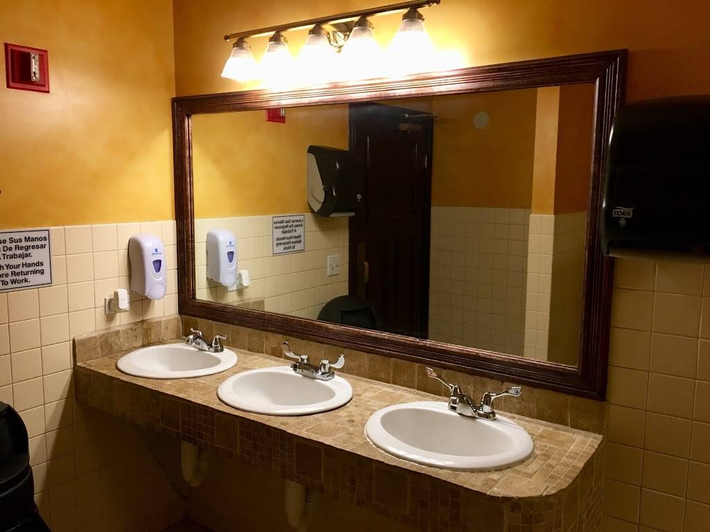 La Presa Restaurant | restaurant | 86 W Dundee Rd, Buffalo Grove, IL 60089, USA | 8477771116 OR +1 847-777-1116