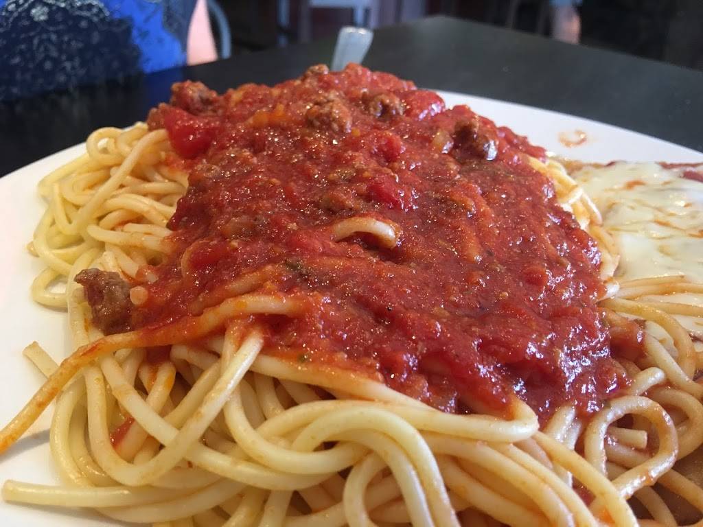 Remos Place Ltd | restaurant | 10 Taber Rd, Etobicoke, ON M9W 3A4, Canada | 4167482941 OR +1 416-748-2941