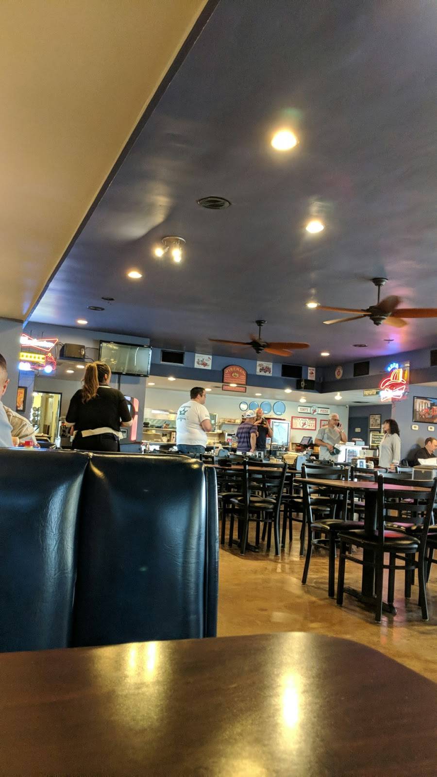 Tonys Firehouse Restaurant | restaurant | 300 E Lerdo Hwy, Shafter, CA 93305, USA | 6617469244 OR +1 661-746-9244