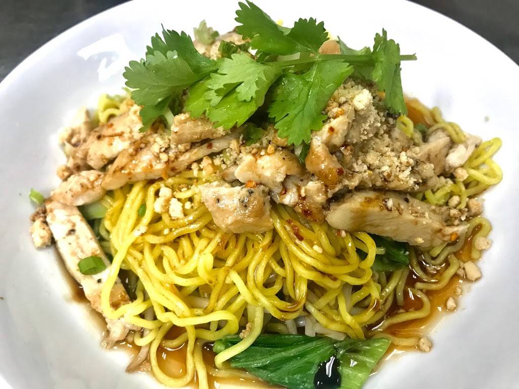 Shiitake Asian Bistro | restaurant | 4900 Linton Blvd #14, Delray Beach, FL 33445, USA | 5618655538 OR +1 561-865-5538