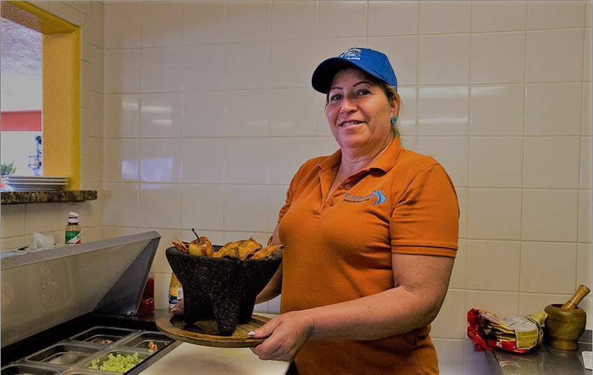 El Zarandeado | restaurant | 401 Isleta Blvd SW, Albuquerque, NM 87105, USA | 5055081110 OR +1 505-508-1110