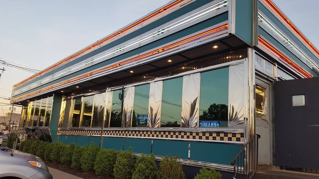 Airmont Diner | restaurant | 210 NY-59, Suffern, NY 10901, USA | 8453680020 OR +1 845-368-0020
