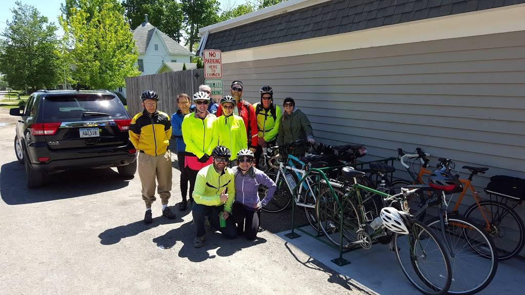 Star Bar & Grill | restaurant | 303 Church St, Fairfax, IA 52228, USA | 3198454045 OR +1 319-845-4045