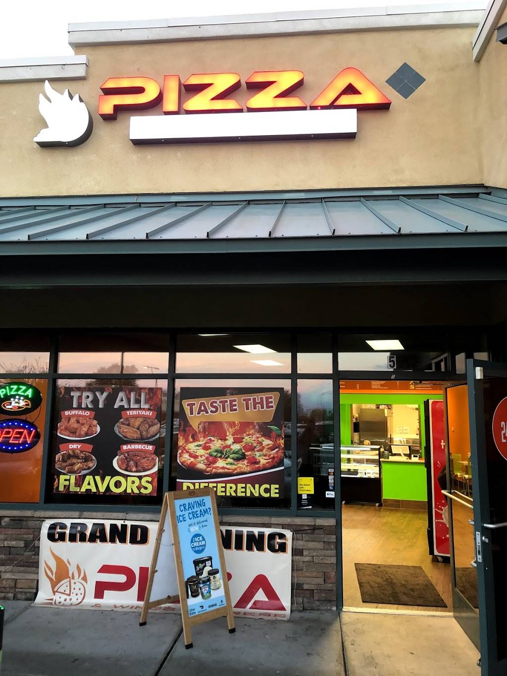 Pizza & Wings Express | restaurant | 1175 W Ray Rd # 5, Chandler, AZ 85224, USA | 4806872268 OR +1 480-687-2268