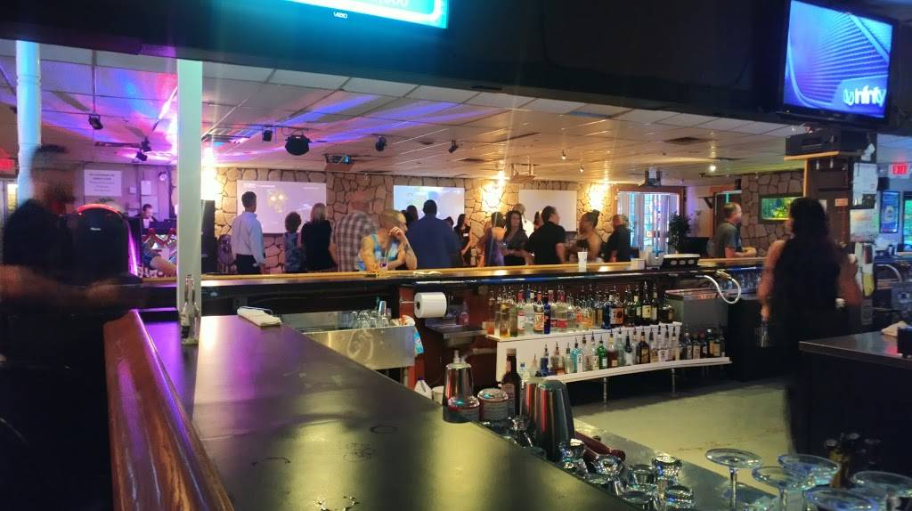 Red Fox Sports Pub & Grille | restaurant | 1767 State Rd, Cuyahoga Falls, OH 44223, USA | 3309292224 OR +1 330-929-2224