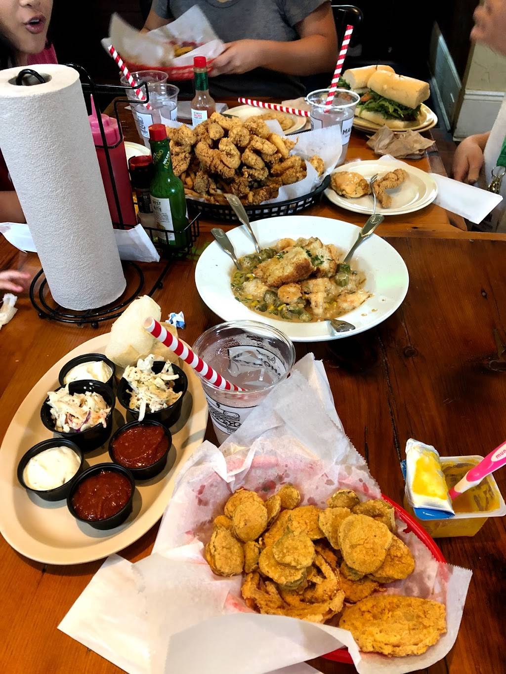 Mahonys Po-boys & Seafood - Uptown | restaurant | 3454 Magazine St, New Orleans, LA 70115, USA | 5048993374 OR +1 504-899-3374