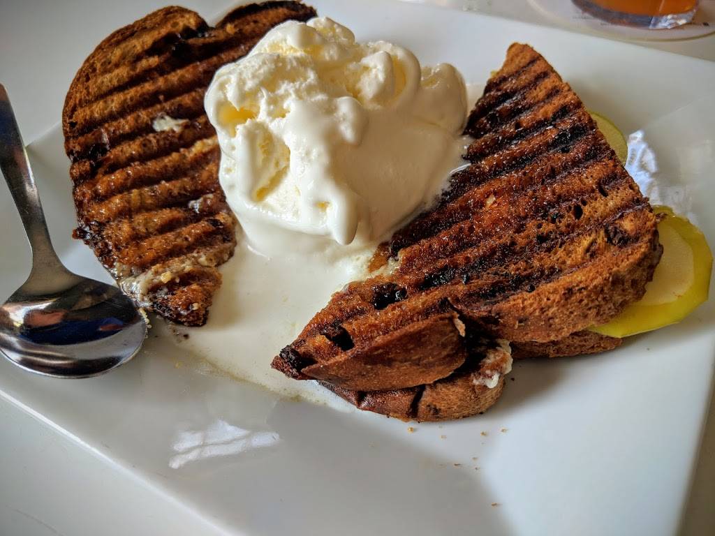 Whistle Punk Grill & Taphouse | restaurant | 35 E Main St, Richwood, WV 26261, USA | 3048462020 OR +1 304-846-2020