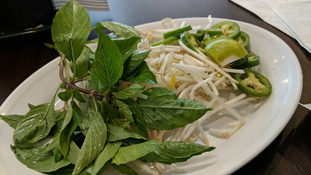 Pho Palace | restaurant | 2126 S Collins St, Arlington, TX 76010, USA | 8172746602 OR +1 817-274-6602