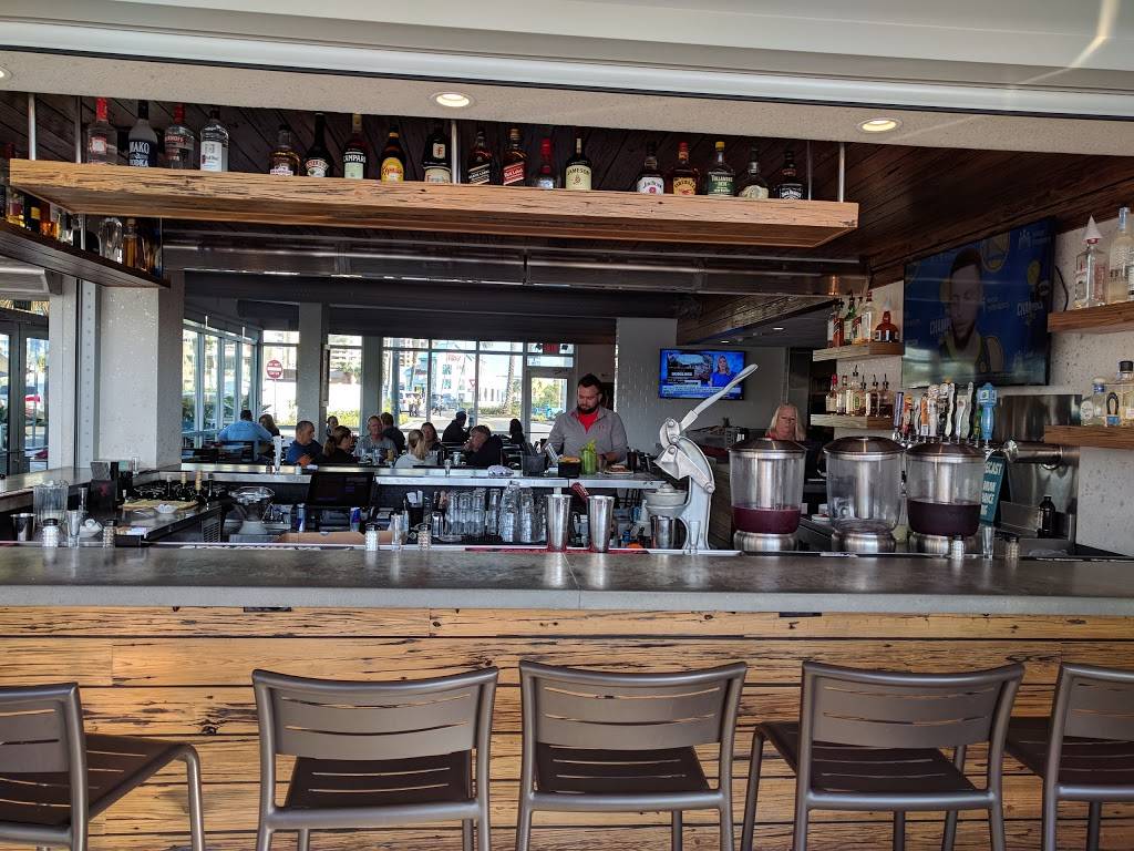 Salt Cracker Fish Camp | restaurant | 25 Causeway Blvd, Clearwater, FL 33767, USA | 7274426910 OR +1 727-442-6910