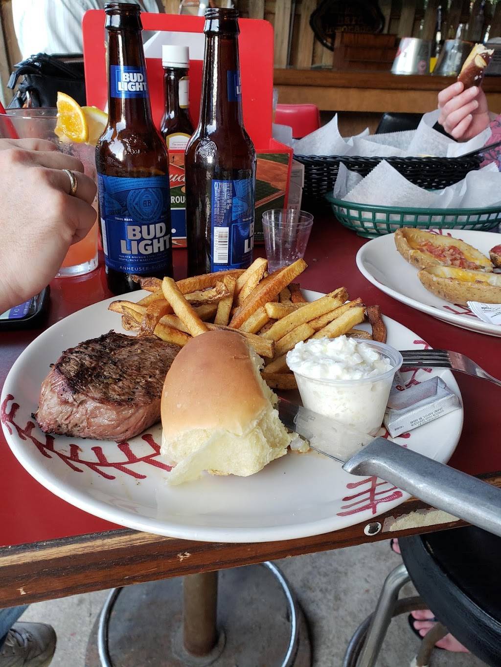 Fat Little Buddies | restaurant | 26906 Cook Rd, Olmsted Township, OH 44138, USA | 4402351338 OR +1 440-235-1338