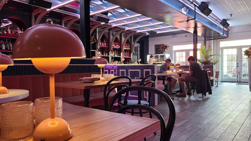 No Way Rosé | restaurant | 31 E Cross St, Baltimore, MD 21230, USA | 4434386780 OR +1 443-438-6780