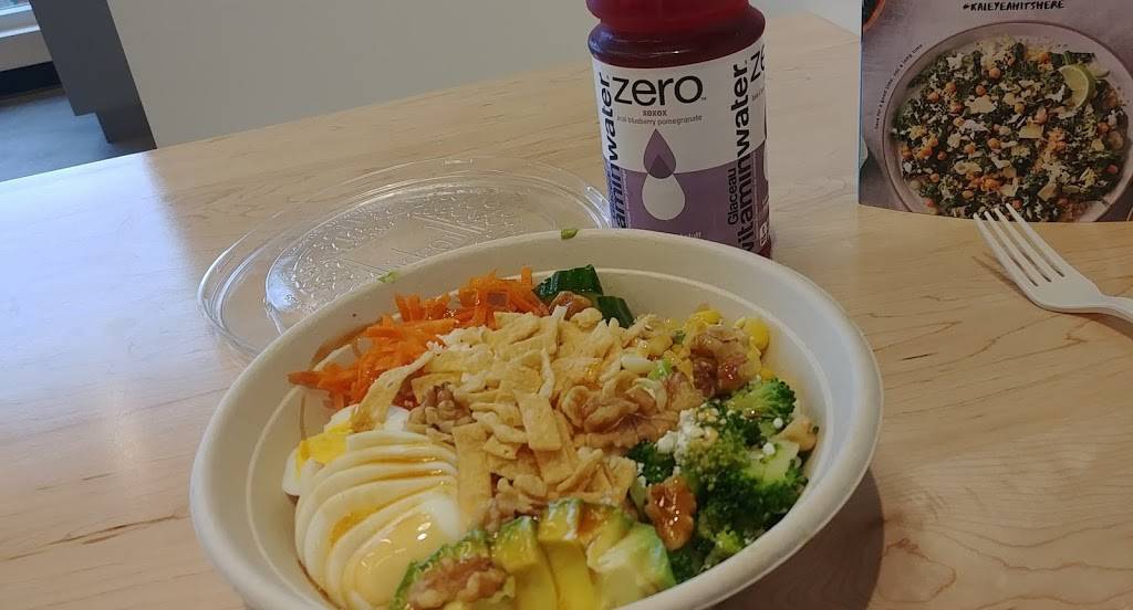 Freshii | restaurant | 650 Division Rd, Windsor, ON N8X 5E7, Canada | 2262162532 OR +1 226-216-2532