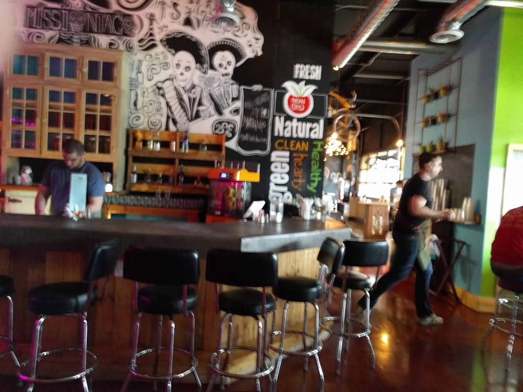 Suzies Dogs and Drafts | restaurant | 1393 Boardman-Canfield Rd, Boardman, OH 44512, USA | 3309532350 OR +1 330-953-2350