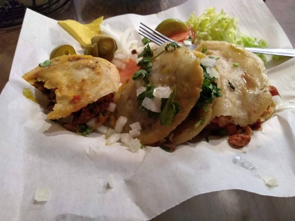 Taqueria San Luis | restaurant | 1200 NW 28th St, Fort Worth, TX 76164, USA | 8176244220 OR +1 817-624-4220