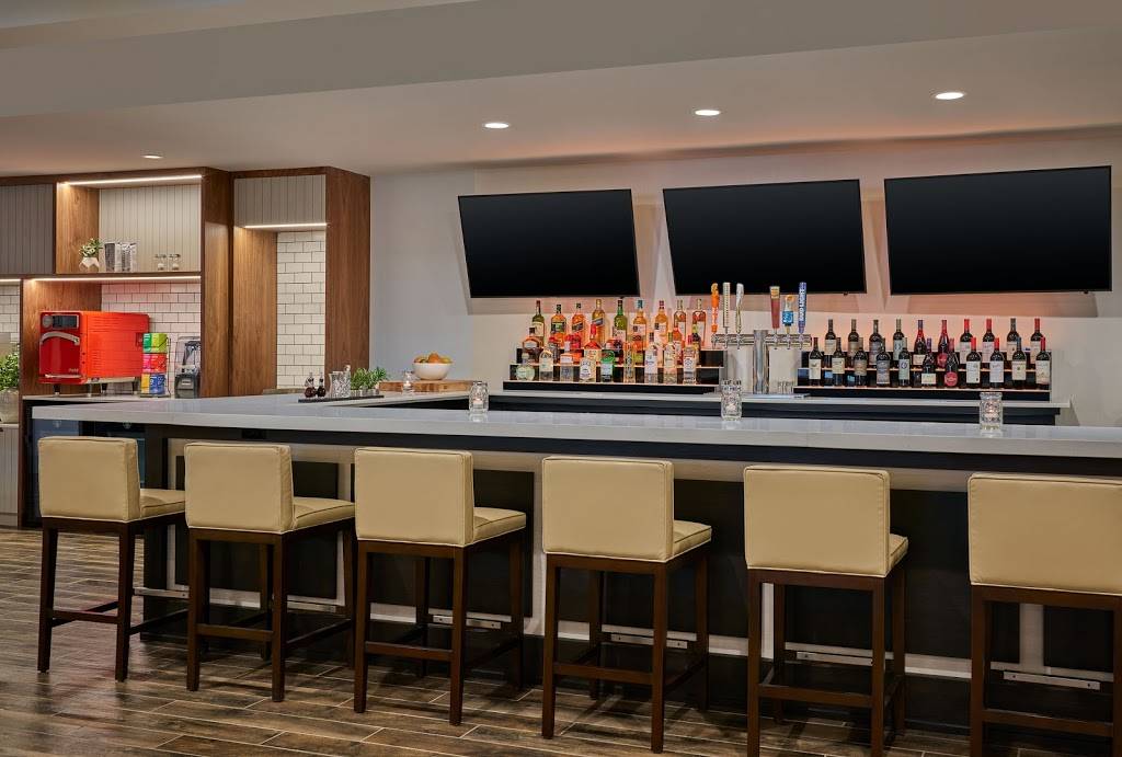 Willbys Restaurant & Lounge | restaurant | 7800 Kingery Hwy, Willowbrook, IL 60527, USA | 7082900006 OR +1 708-290-0006