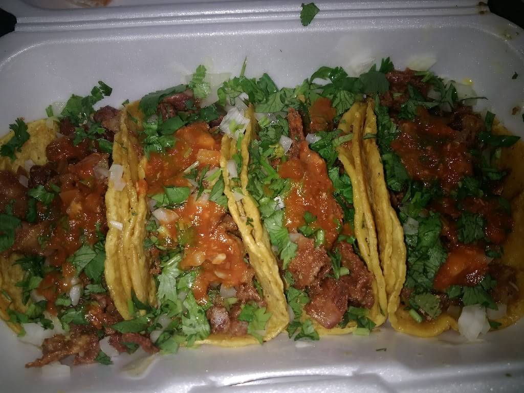 Arsenios Mexican Food | restaurant | 2959 M St, Tulare, CA 93274, USA | 5596870436 OR +1 559-687-0436