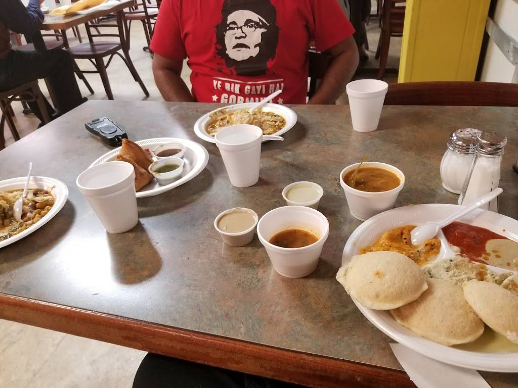 Taj Chaat House | restaurant | 1057 W Rochelle Rd, Irving, TX 75062, USA | 2145961133 OR +1 214-596-1133