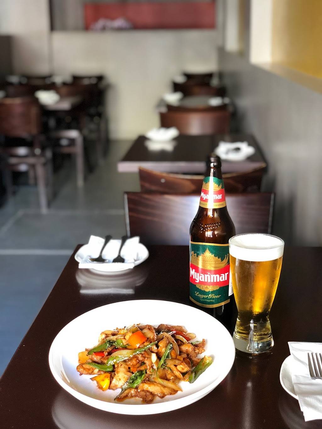 Karaweik Burmese Cuisine | restaurant | 3317 Steiner St, San Francisco, CA 94123, USA | 4159221892 OR +1 415-922-1892