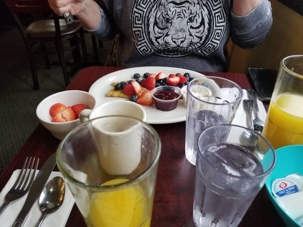 Pattys Eggnest | restaurant | 1000 NE Northgate Way, Seattle, WA 98125, USA | 2063643463 OR +1 206-364-3463