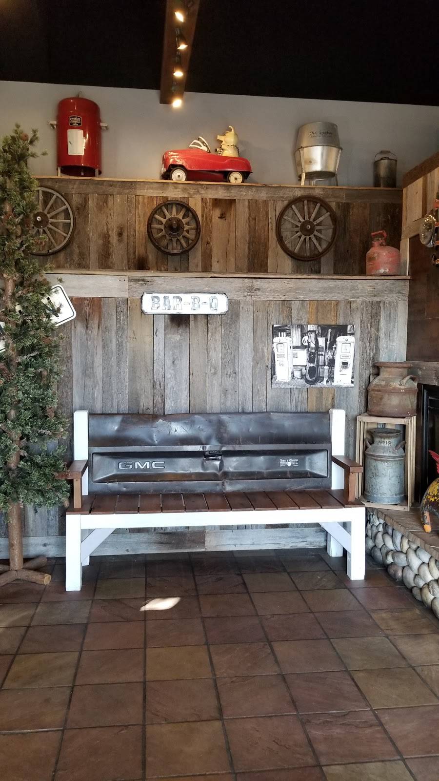 Smokin Daves BBQ & Brew | restaurant | 7685 E Arapahoe Rd, Centennial, CO 80112, USA | 7207285769 OR +1 720-728-5769