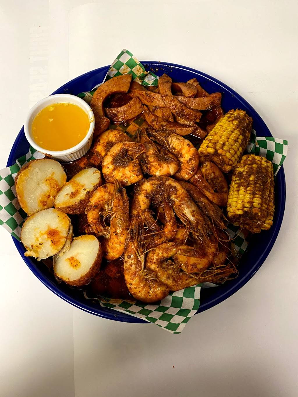 Los Balones Sports Bar & Restaurant | restaurant | 2905 Webb Chapel Ext, Dallas, TX 75220, USA | 2143584449 OR +1 214-358-4449