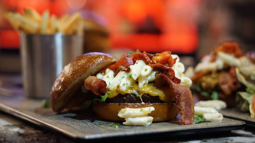 Tap 22 Grill & Bar | restaurant | 1443 1st St, Silvis, IL 61282, USA | 3099127655 OR +1 309-912-7655