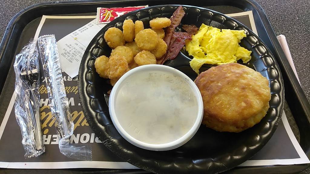 Hardees | restaurant | 2324 E Oglethorpe Blvd, Albany, GA 31705, USA | 2298880880 OR +1 229-888-0880