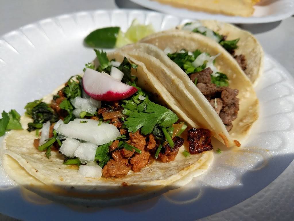 El Tapatio Taco Truck | restaurant | 4100-4124, Strider Loop Rd, Bellingham, WA 98226, USA | 3604108295 OR +1 360-410-8295