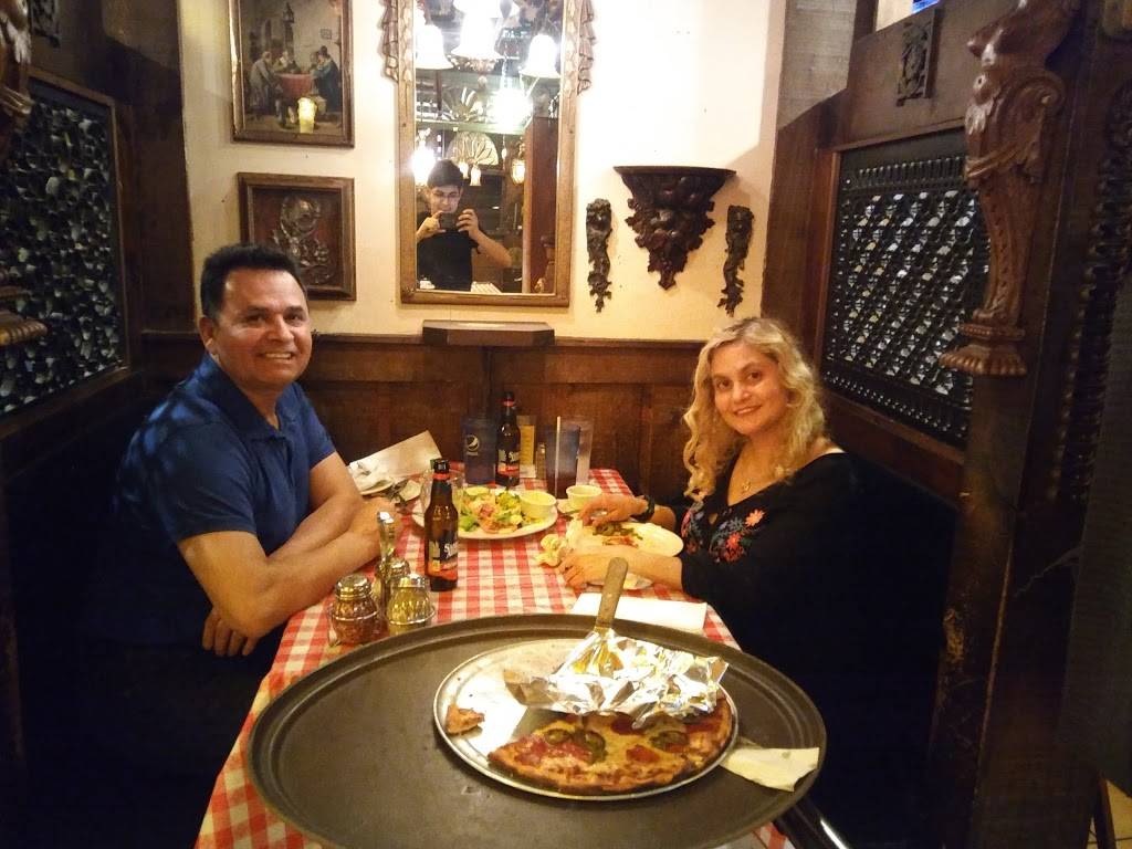 Gullivers Pizza | meal takeaway | 2727 Howard St, Chicago, IL 60645, USA | 7733382166 OR +1 773-338-2166