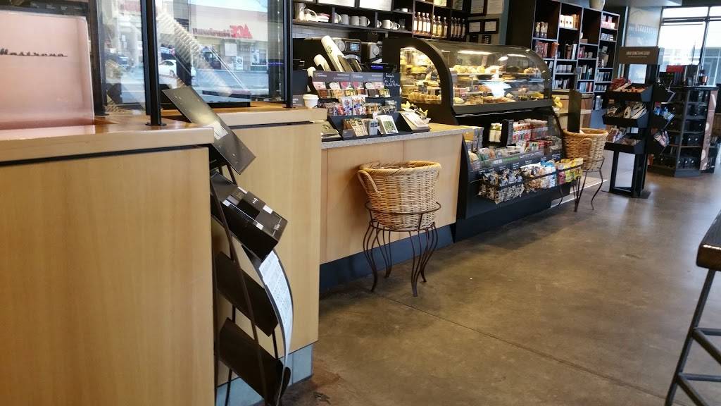 Starbucks | cafe | 224 N Ham Ln #101, Lodi, CA 95242, USA | 2093684579 OR +1 209-368-4579