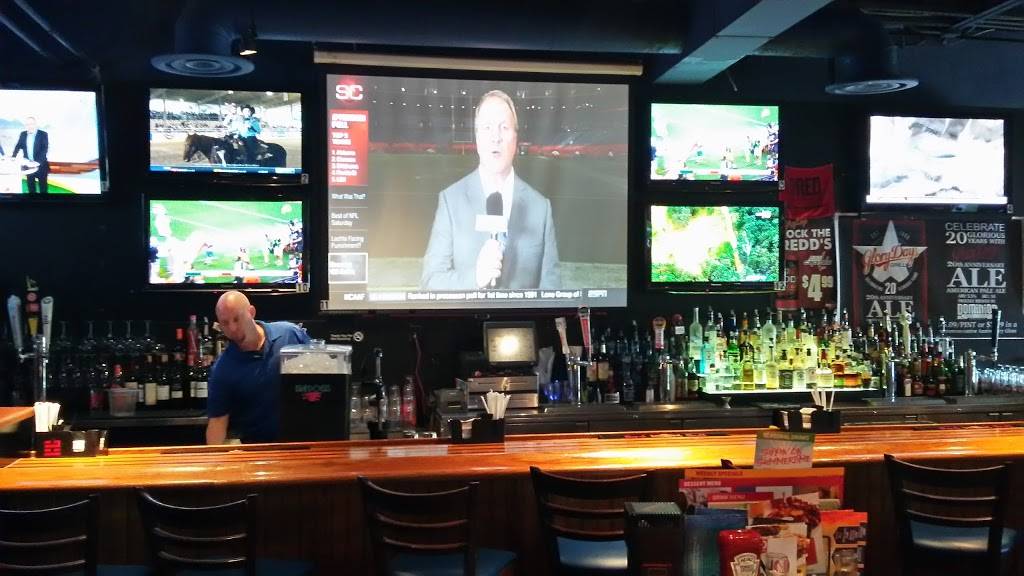 Glory Days Grill | restaurant | 13850 Braddock Rd A, Centreville, VA 20121, USA | 7032664100 OR +1 703-266-4100