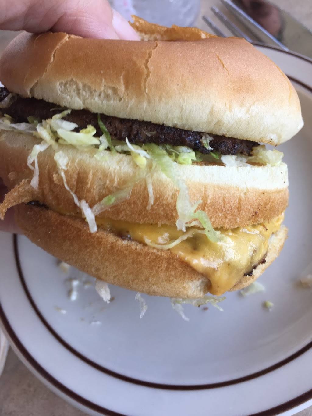 Frischs Big Boy | restaurant | 125 Sky Park Dr NE, Corydon, IN 47112, USA | 8127381970 OR +1 812-738-1970