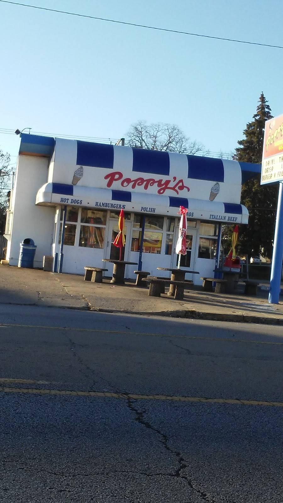 Poppys | restaurant | 1535 Washington St, Waukegan, IL 60085, USA | 8476237666 OR +1 847-623-7666