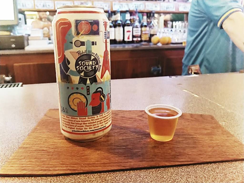 Gingerz Sportz Pub and Grill | restaurant | 3915 S Howell Ave, Milwaukee, WI 53207, USA | 4144829700 OR +1 414-482-9700