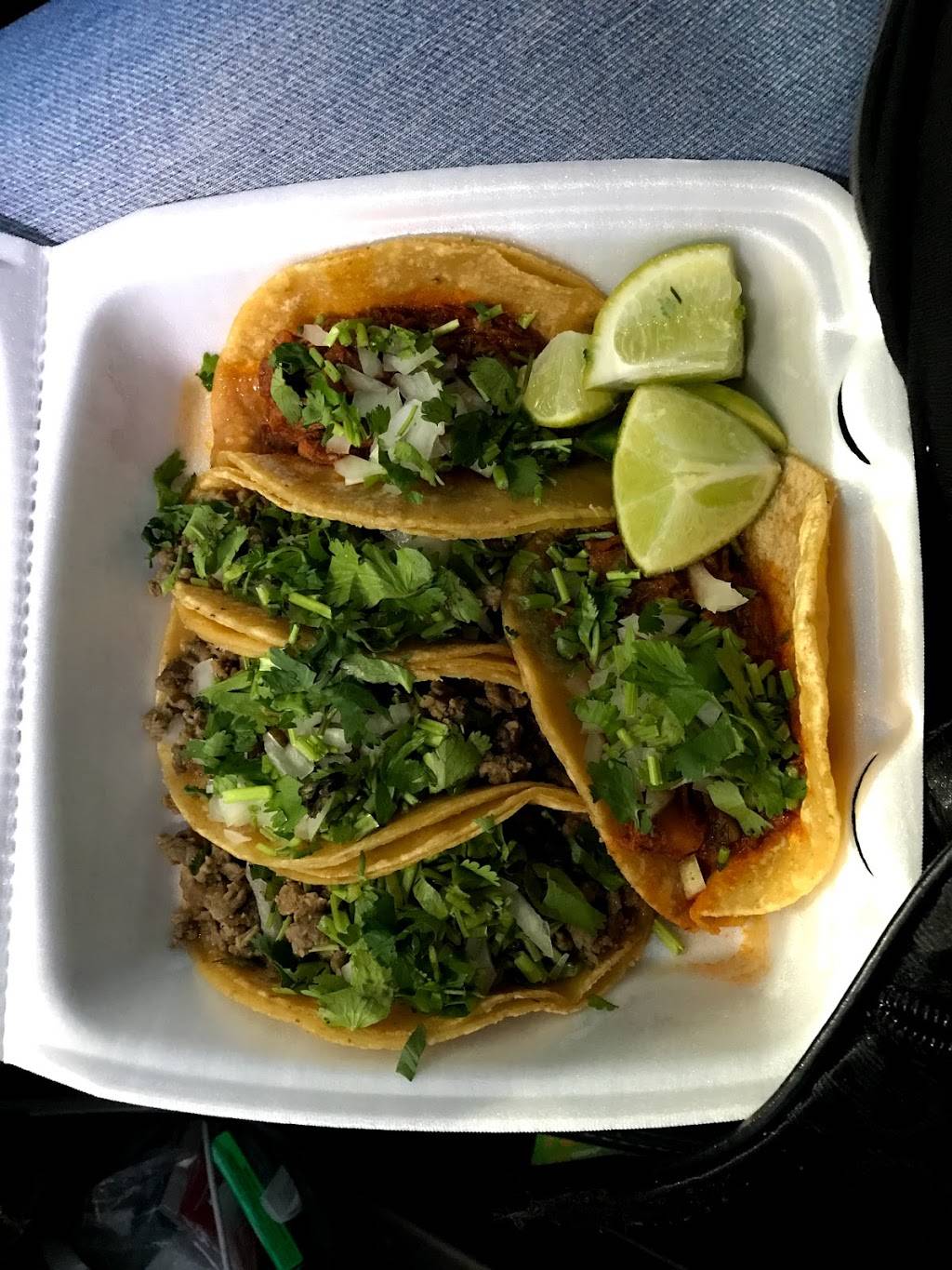 Cesar’s Tacos | restaurant | 3025 S Westmoreland Rd, Dallas, TX 75233, USA | 2143305003 OR +1 214-330-5003