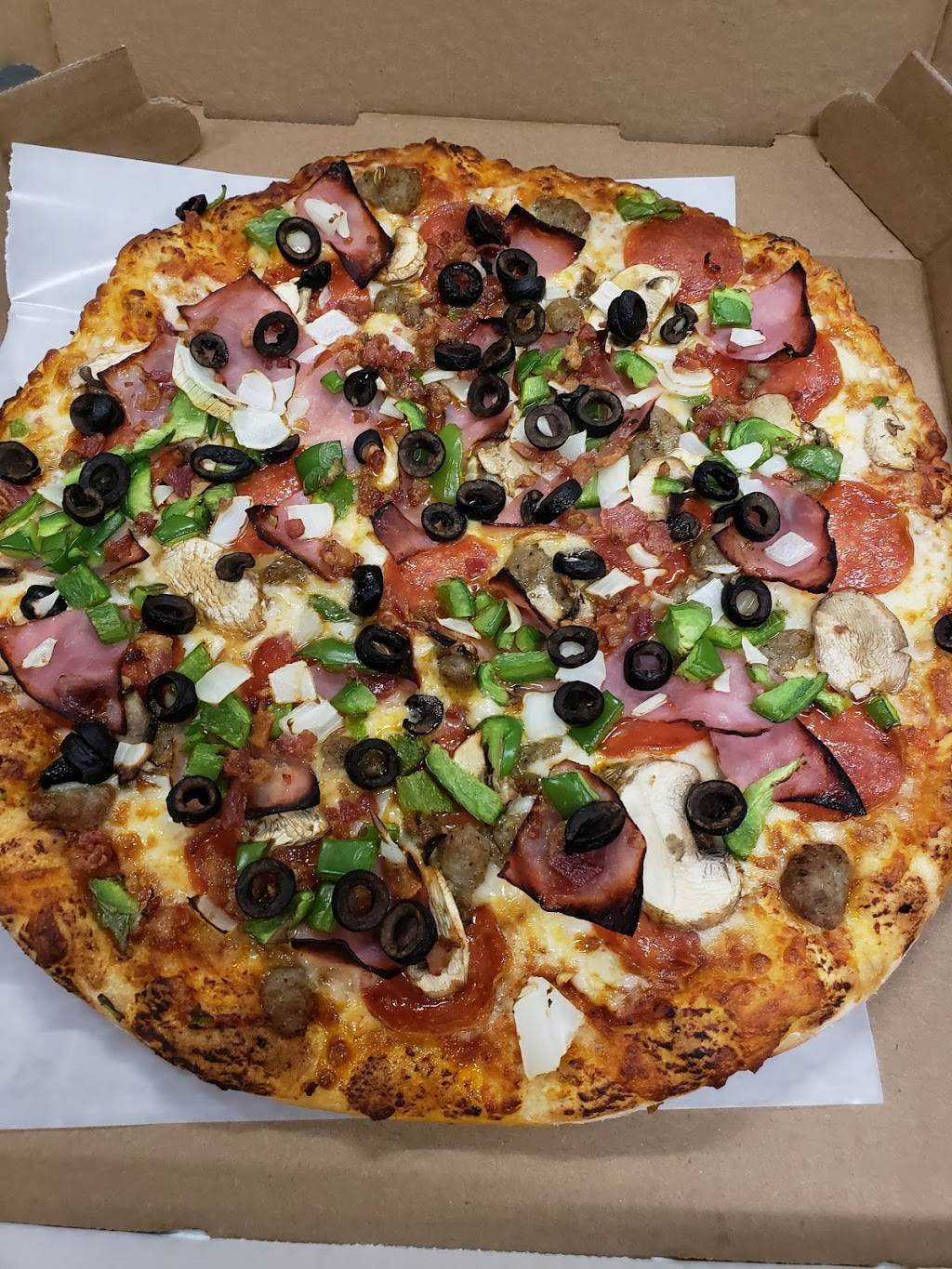 Annettes Country Skillet Diner | cafe | 12 Lakes Plaza Drive, Naples, ME 04055, USA | 2076939644 OR +1 207-693-9644