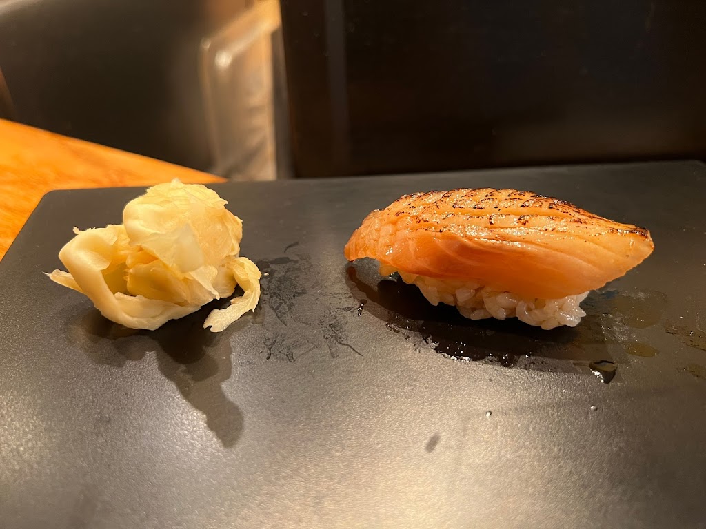 Tanoshi Sushi Sake Bar | restaurant | 1372 York Ave, New York, NY 10021, USA | 9172658254 OR +1 917-265-8254