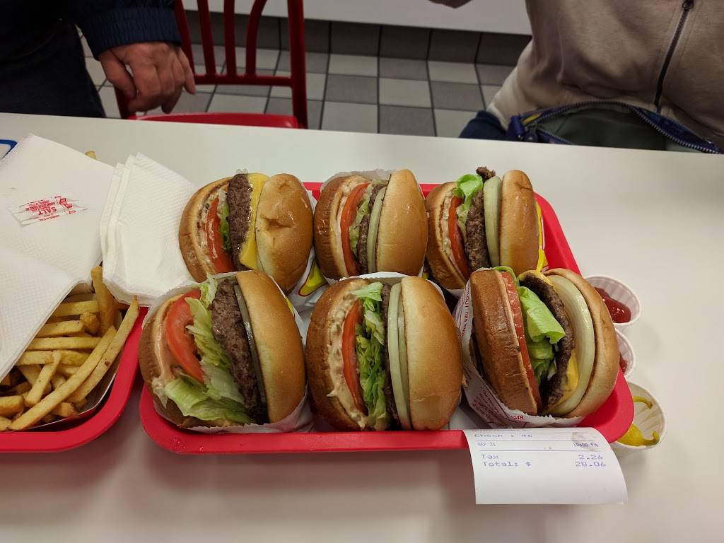 In-N-Out Burger | restaurant | 949 Veterans Blvd, Redwood City, CA 94063, USA | 8007861000 OR +1 800-786-1000